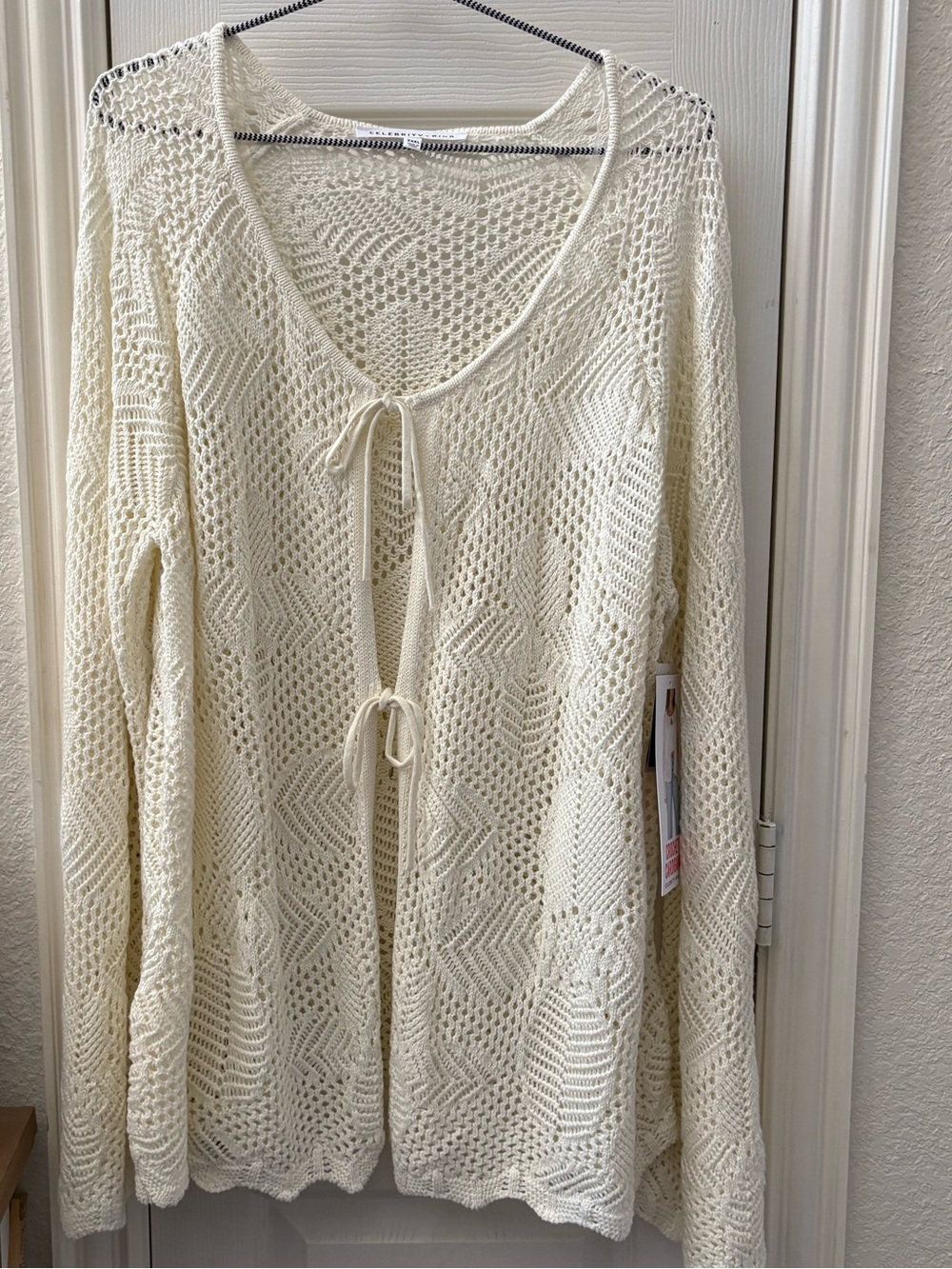 Celebrity Pink Cream Crochet Cardigan Tie-Front size XXXL Sweater Fall